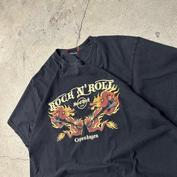 Hard Rock tee - Picture 2 of 4